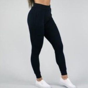 Alphalete | Premium Joggers Black Small